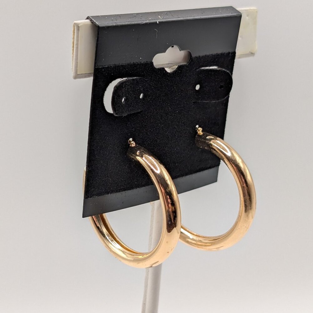 Gold Tone Hollow Hoop Lightweight Pierced Earrings 1.25" NEW